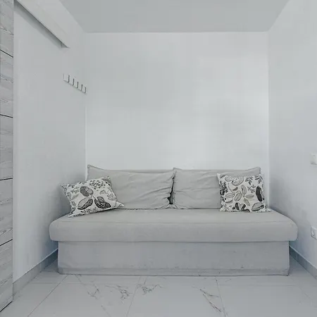 Amazing 3 Bedroom On The First Line Of The Americas Beach, Air Conditioner And Terrace Ocean View Appartement *